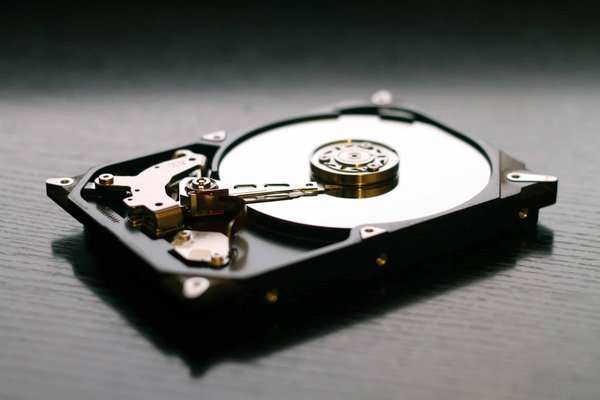 Comment optimiser la performance des disques durs pour le stockage en réseau ?